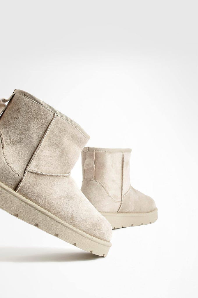 boohoo Dames Mini Cosy Boots | Mocha | Maat: 4