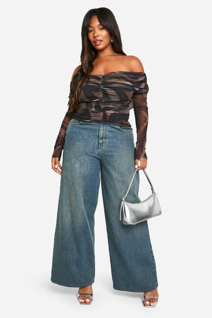 boohoo Dames Plus-size Dierenprint Gerufelde Bardot Top met Lange Mouwen | Black | Maat: 26