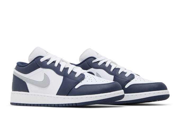 Jordan 1 Low Midnight Navy Wolf Grey (GS) 36.5 white