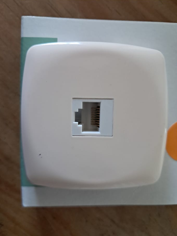 Karwei Aurora UTP Wandcontactdoos - Creme - Inbouw