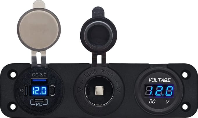 ProRide 12V USB Autolader 3 Poorten - QC3.0 - Voltmeter en 12V/24V Sigarettenplug - Drievoudig inbouw