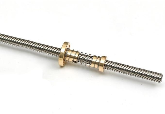 T8 Trapezium Schroef - Stuurstang Moer - 3D Printer Onderdeel - Roestvrij Staal Messing - 600 mm - Zilver