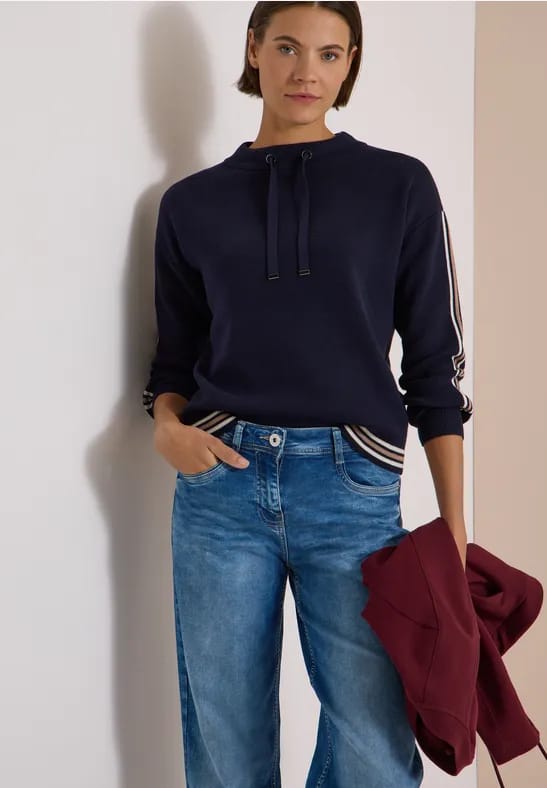 Trui met col en college-details