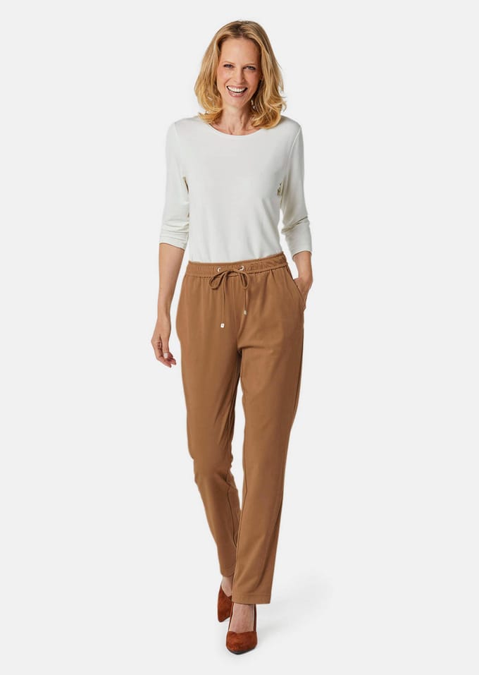 Broek SARA in suèdelook - camel - Gr. 25 van Goldner Fashion