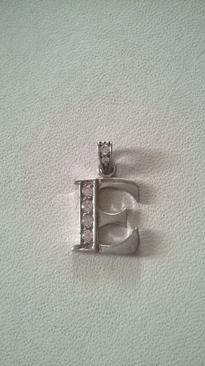 Gemstones-silver letterhanger E 925-sterling zilver met zirkonia