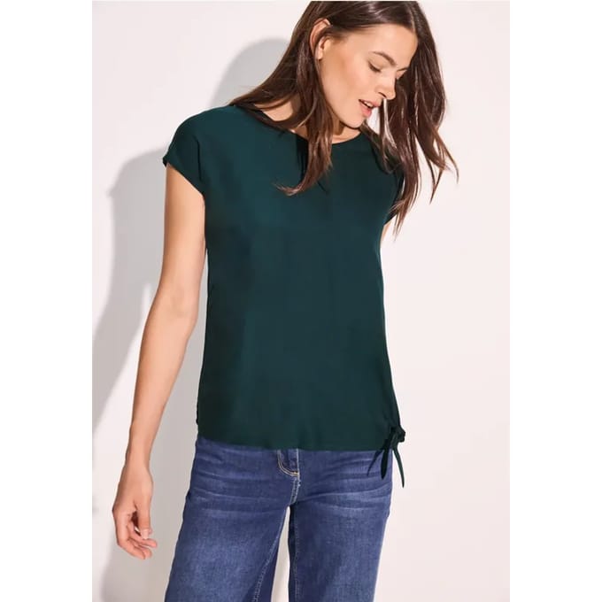 T-shirt blouse
