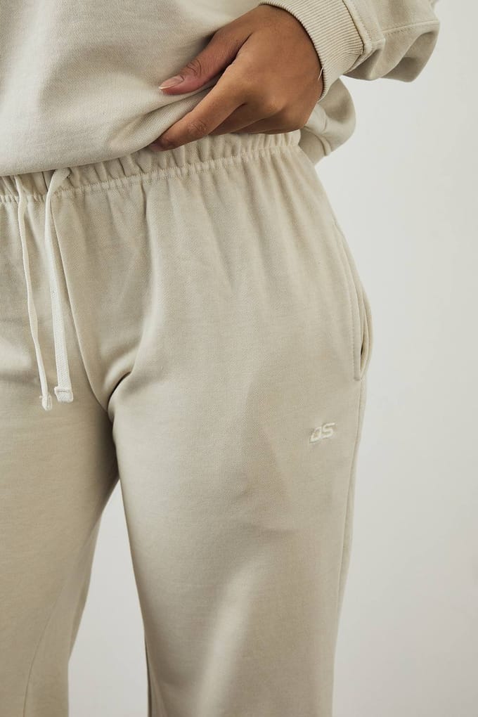 Dames DSGN Studio Premium Zwaargewicht Gewassen Rechte Pijp Jogger | Ecru | Maat: Large