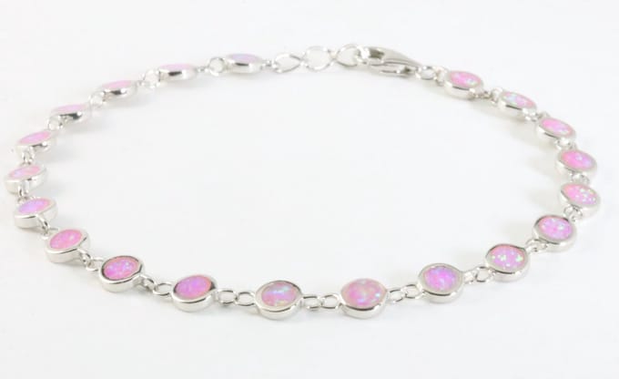 Hoogglans zilveren armband met roze opaal