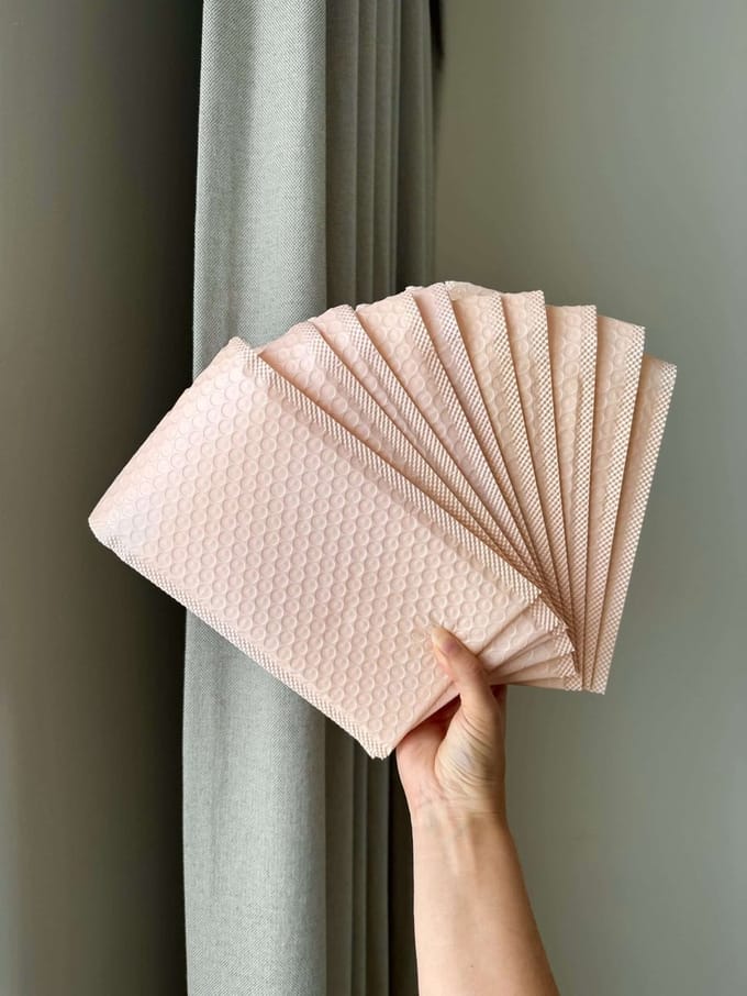 Planet Pink - Verzendzakjes lichtroze 15 x 20 cm per 10 stuks