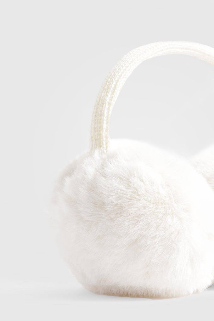 boohoo Dames Fluffy Oorwarmer | Cream