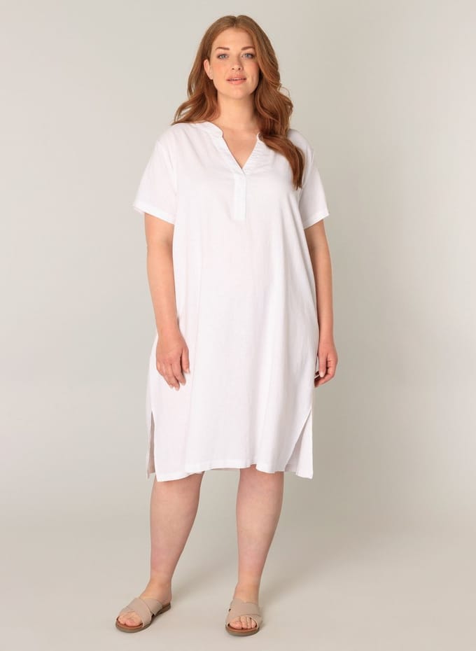 BASE LEVEL CURVY Yacinthe Dresses - Natural White - maat X-0(44)