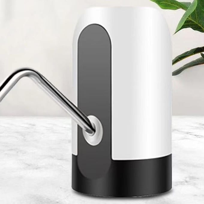 Elektrische draagbare waterdispenserpomp USB oplaadbare waterpomp automatische schakelaar drinkdispenser wit