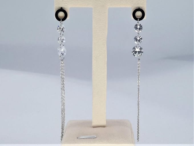 Oor stekkers chirurgisch staal open ring, 3 kristal met 3 ketting kwast.