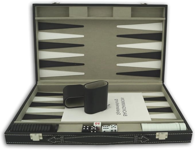 TIM® Backgammon Koffer – Luxe Backgammon Set Van Kunstleder – Bordspel – Reisspel Set - Draagbaar – Set Voor 2 Spelers - Bruin - 39cm x 24cm x 6cm