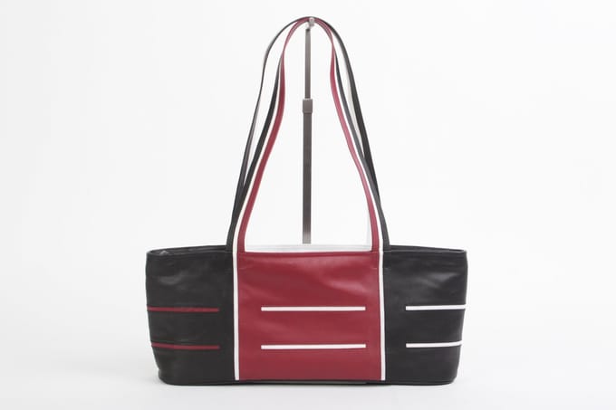 Dutch Design Leren handtas Helsinki long zwart, wit, donkerrood