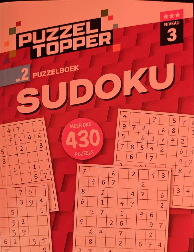 Puzzelboek SUDOKU. . Puzzel Topper. Meer dan 430 puzzels.