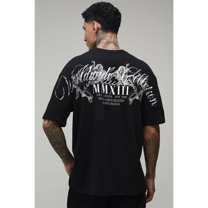 Lang Zwart Oversized Wereldwijd Over De Naden Print T-shirt | Black | Size Medium