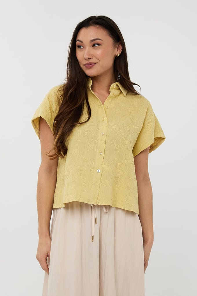 EsQualo Blouse Cropped 3d Embroidery Lemon Pie Maat: 38 | Blouses Outlet | Dames | Geel
