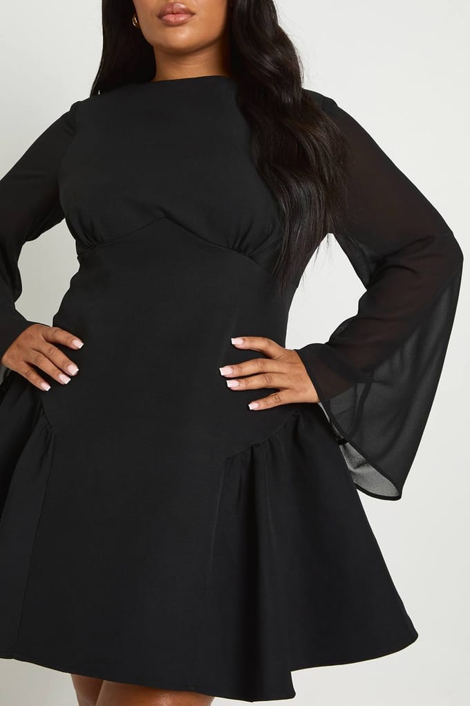 boohoo Dames Plus Chiffon Mouw Skaterjurk | Zwart | Maat: 52