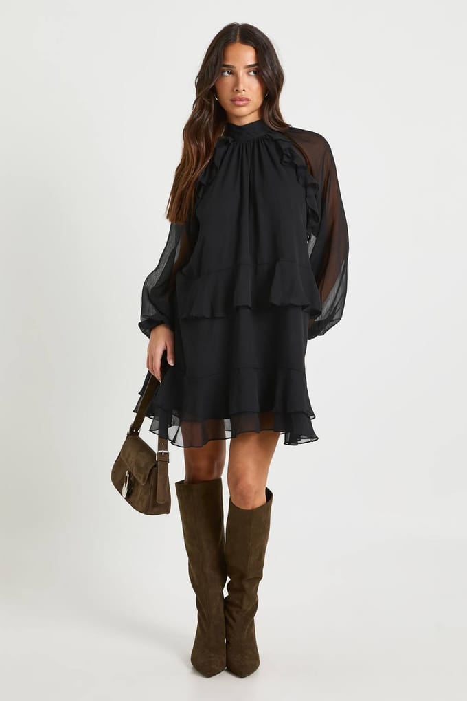 boohoo Dames Petite chiffon jurk met ruches | Black | Maat: 10