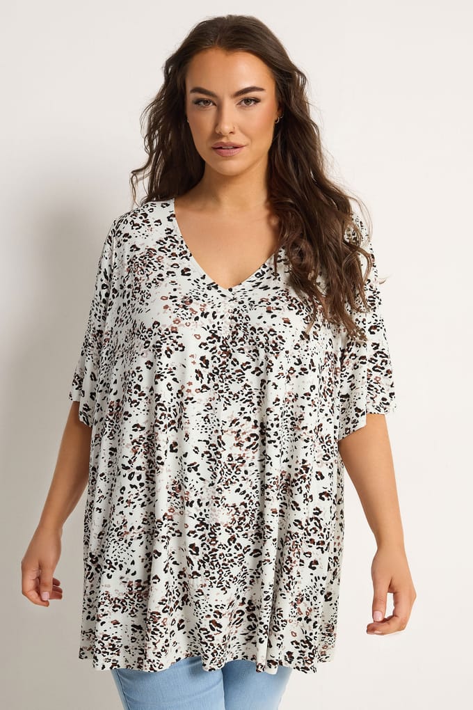 Yours Witte Top Met Luipaardprint En Plooi Aan De Voorkant Size 58-60