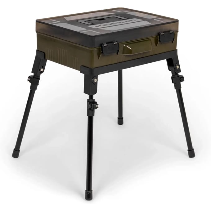 Korum Mega Blox Station Fully Loaded Tacklebox (Incl. Baiting Tools!) - Bivvytafel