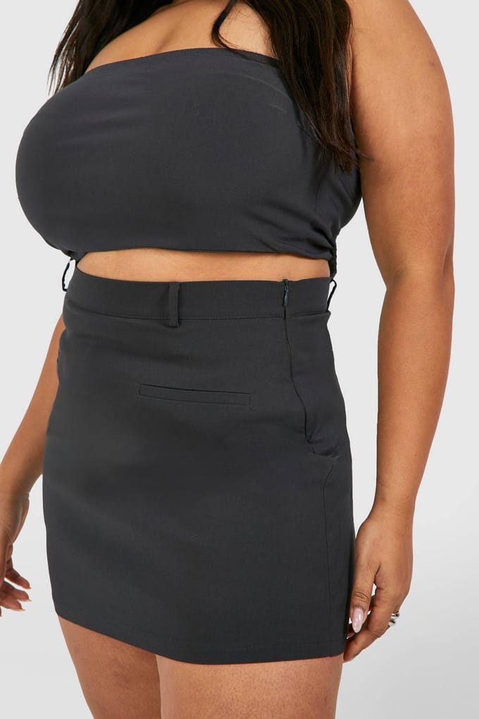 boohoo Dames Plus Bengaline Op Maat Gemaakte Mini Skort | Houtskool | Maat: 54