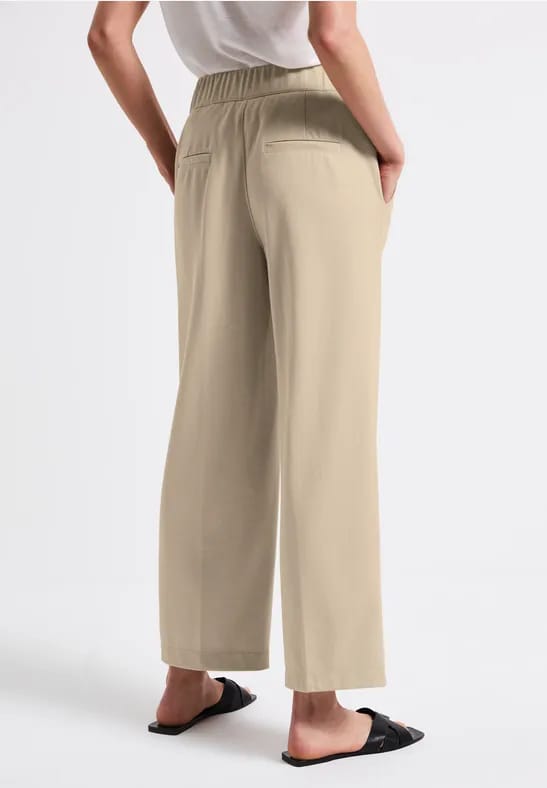 Pantalon met rechte pijpen piquée