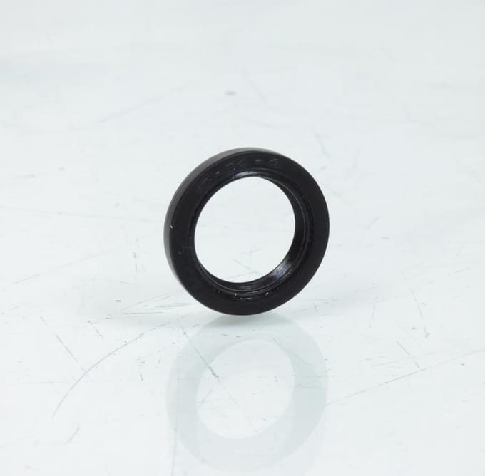 Een keerring krukas motor 17x24x4mm voor bromfiets MBK