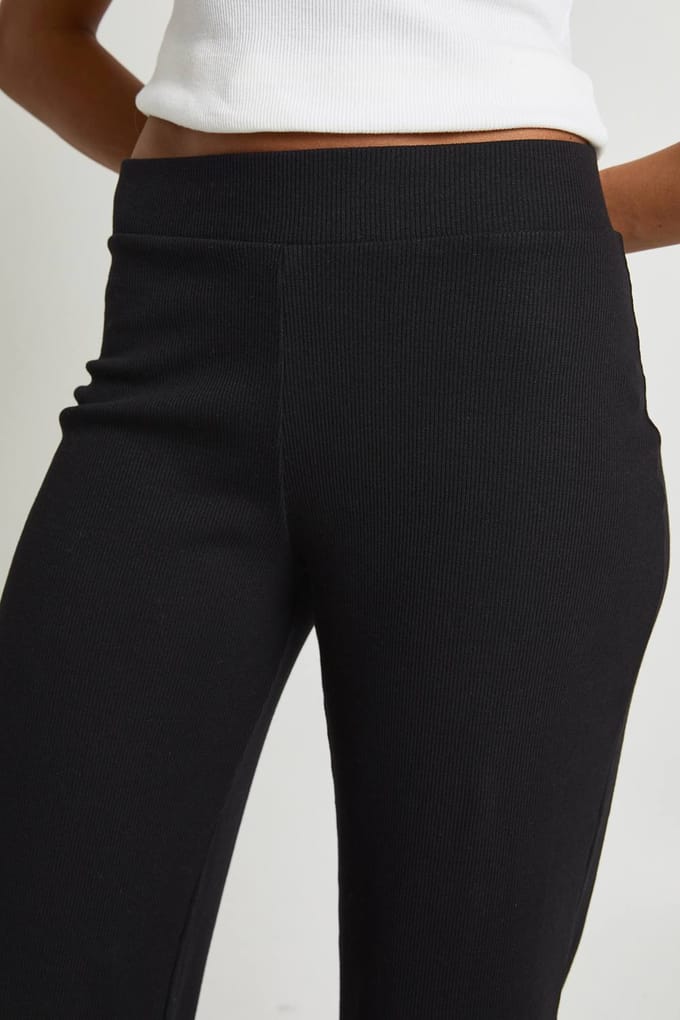 boohoo Dames Basic Rib Broek met rechte pijpen | Zwart | Maat: 38