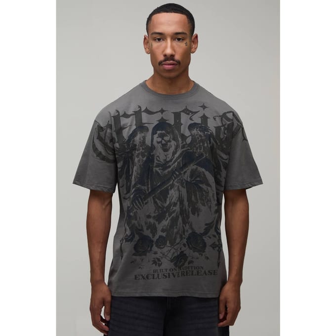 Antraciet Oversized Gothic Over-de-naden Print T-shirt | Charcoal | Size Medium
