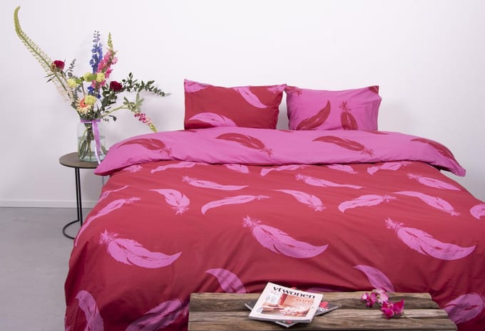 SENZATIONE 100% Katoen Percaline Dekbedovertrek 200x200/220-2x60x70 cm FEATHERS ROOD