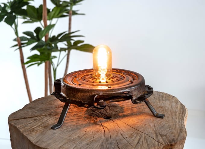 Mancave Store - Tafellamp - Industrieel - UFO Brown - Inclusief lichtbron