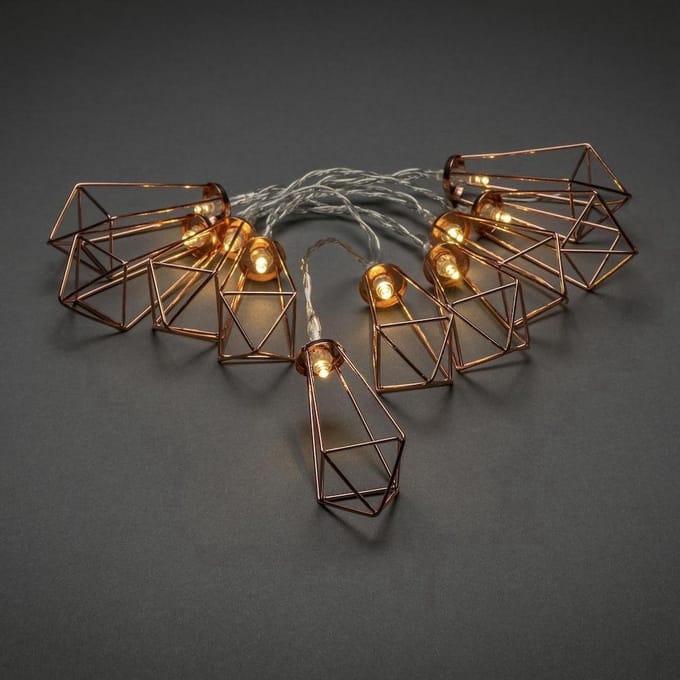 New Age Devi - LED Lichtsnoer met 10 koperkleurige meta- len robijnen - 90 cm