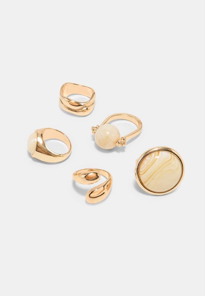 Stradivarius Set van 5 ringen met kralen  Goud OS