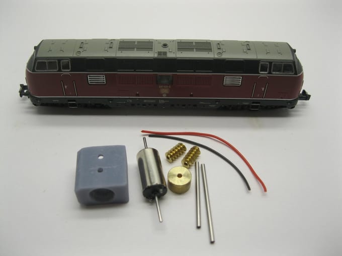 micromotor NF042C motor ombouwset Fleischmann V 200.1, BR 221, EBW V 270, RENFE D 340