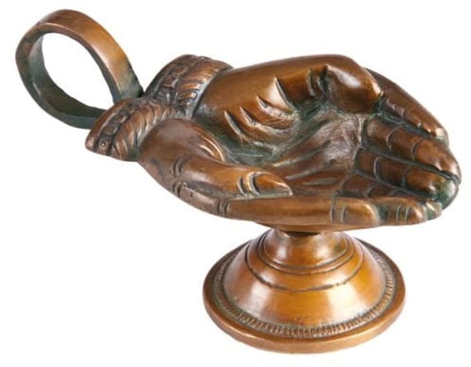 Wierookbrander gevende handen messing