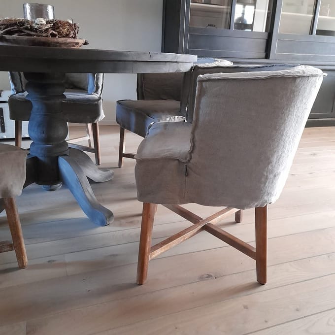 AURA PEEPERKORN|ronde eettafel 145 cm| teakhout| nynke eettafel| 145 cm