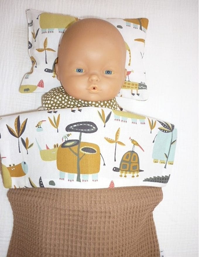 Oogappel Poppen Beddengoed Poppendeken met Kussentje Savanne- Bruin-Multicolour