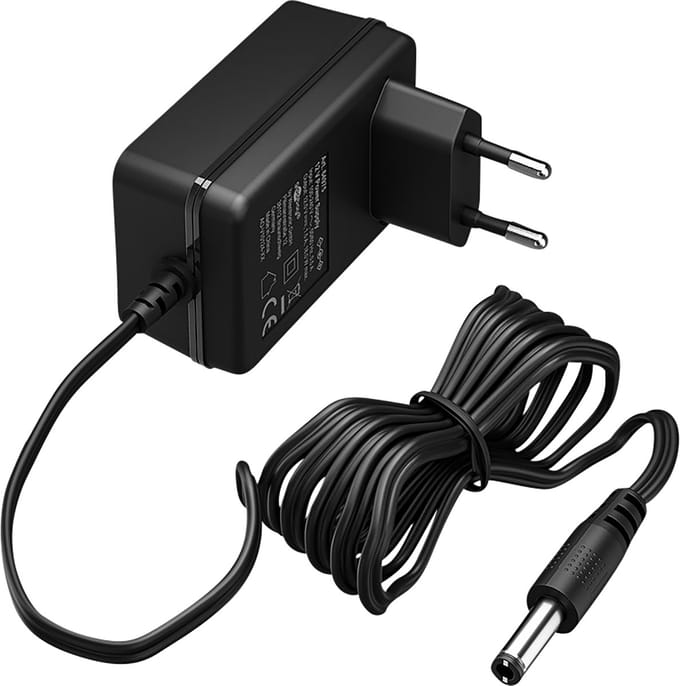 Goobay 12 V voeding (18 W / 1,5 A), met DC-stekker 5,5 mm x 2,1 mm