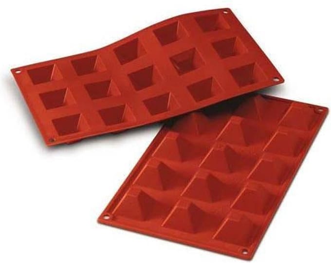 SF 008 PYRAMIDS - SILICONE MAL 36X36 H 22 MM