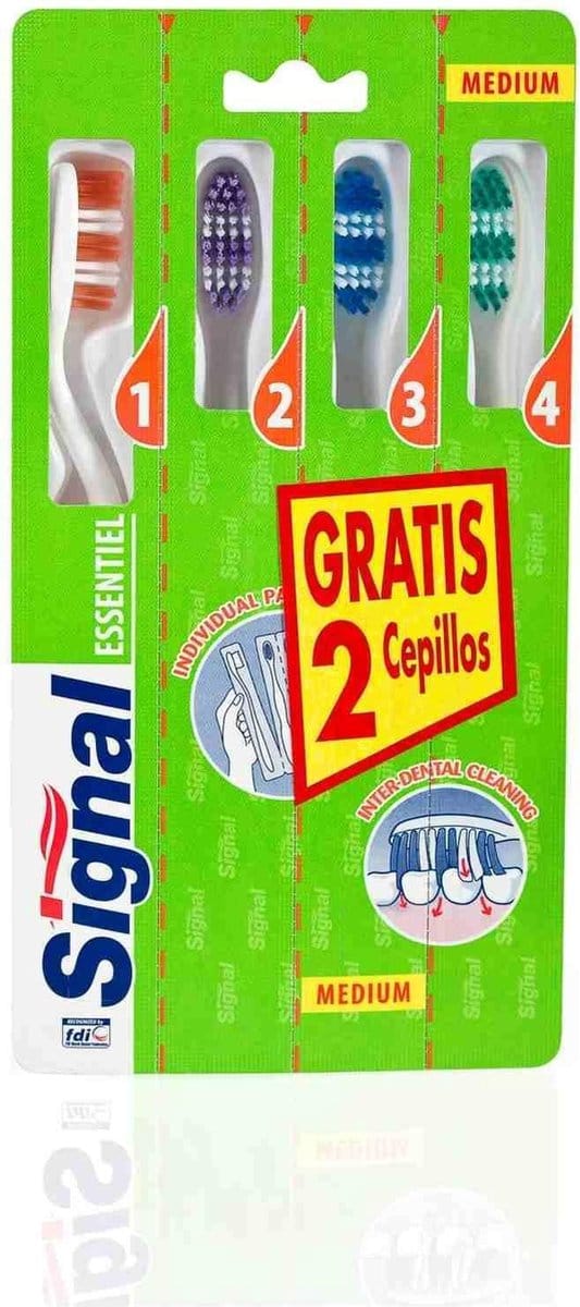 Voordeelpak van 4 stuks Signal Essential Medium Tandenborstels