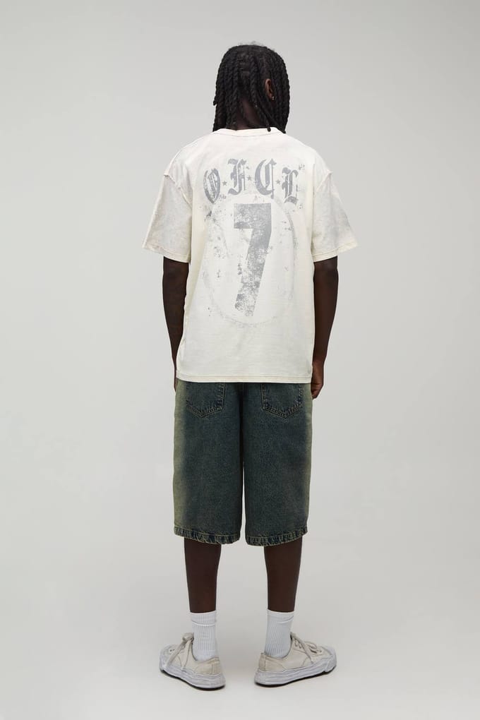 Ecru Oversized T-shirt Met Zichtbare Naden, Print En Spray Wash | Size Medium