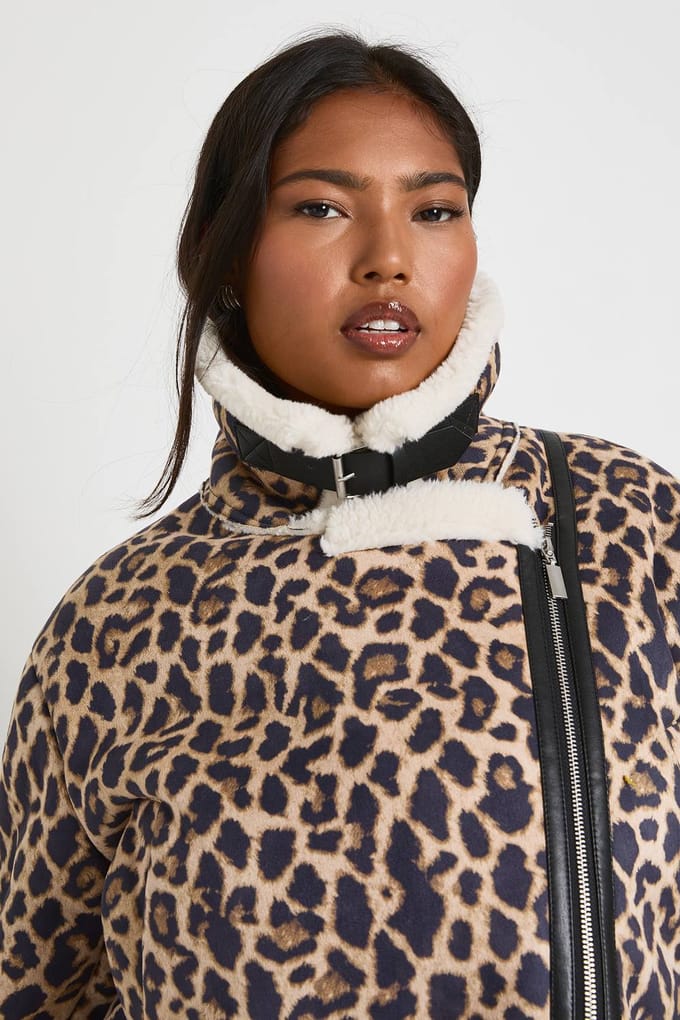 boohoo Dames Plus Leopard Oversized Aviator Jas | Luipaardprint | Maat: 54