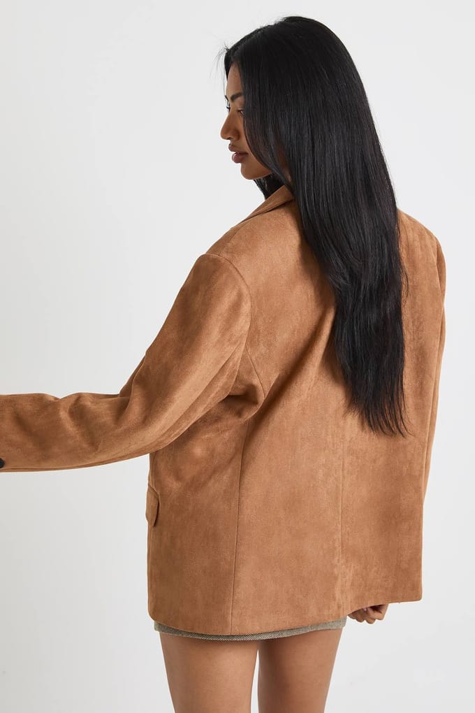 boohoo Dames Oversized blazer in nep suede | Bruin | Maat: 40