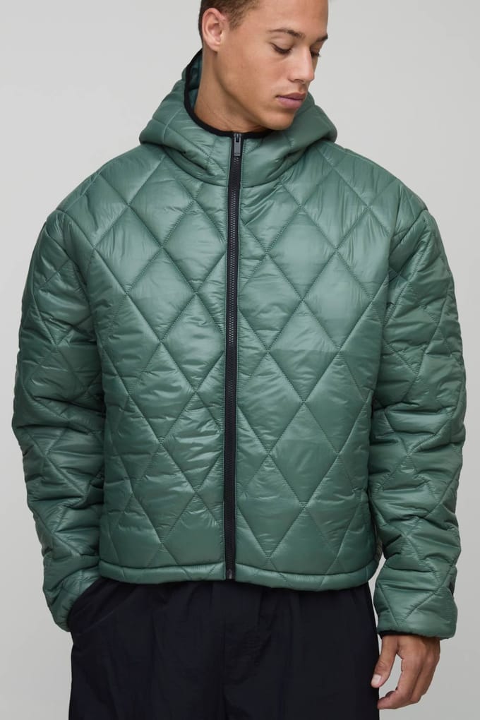 Hoge oversized boxy hoogglanzende gewatteerde capuchon funnel puffer jas | Khaki | Size Medium