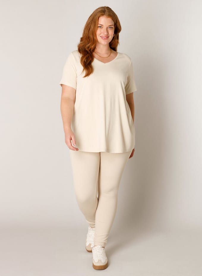 BASE LEVEL CURVY Alba T-Shirts - Light Beige - maat 3(52)