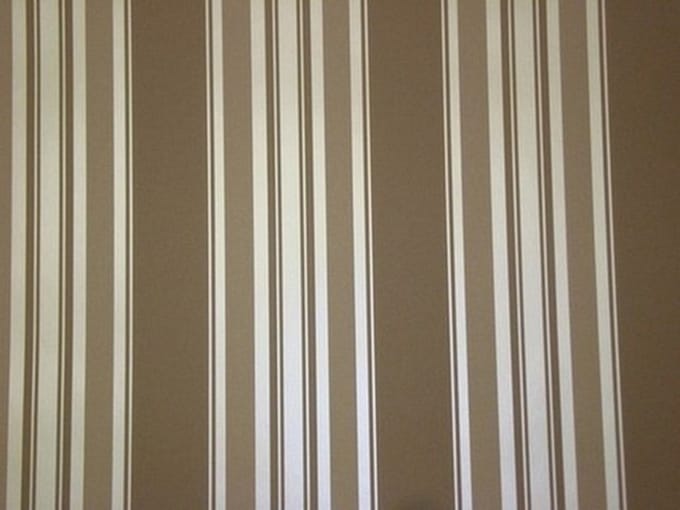STREPEN BEHANG BRUIN CREME 6809-4