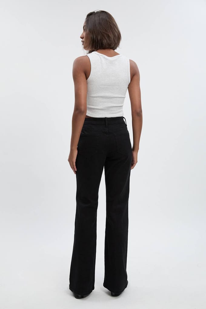 boohoo Dames De Lange Lage Taille Bootcut Jeans | Black | Maat: 16/34L