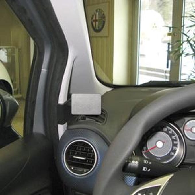 Brodit ProClip houder geschikt voor Fiat Punto Evo 2010-2019 Left mount